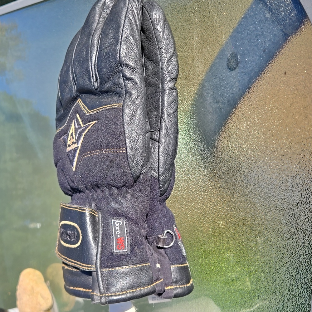 REUSCH ▪︎ Black Leather Thinsulate Ski Gloves with Gold Stitching, Size XL